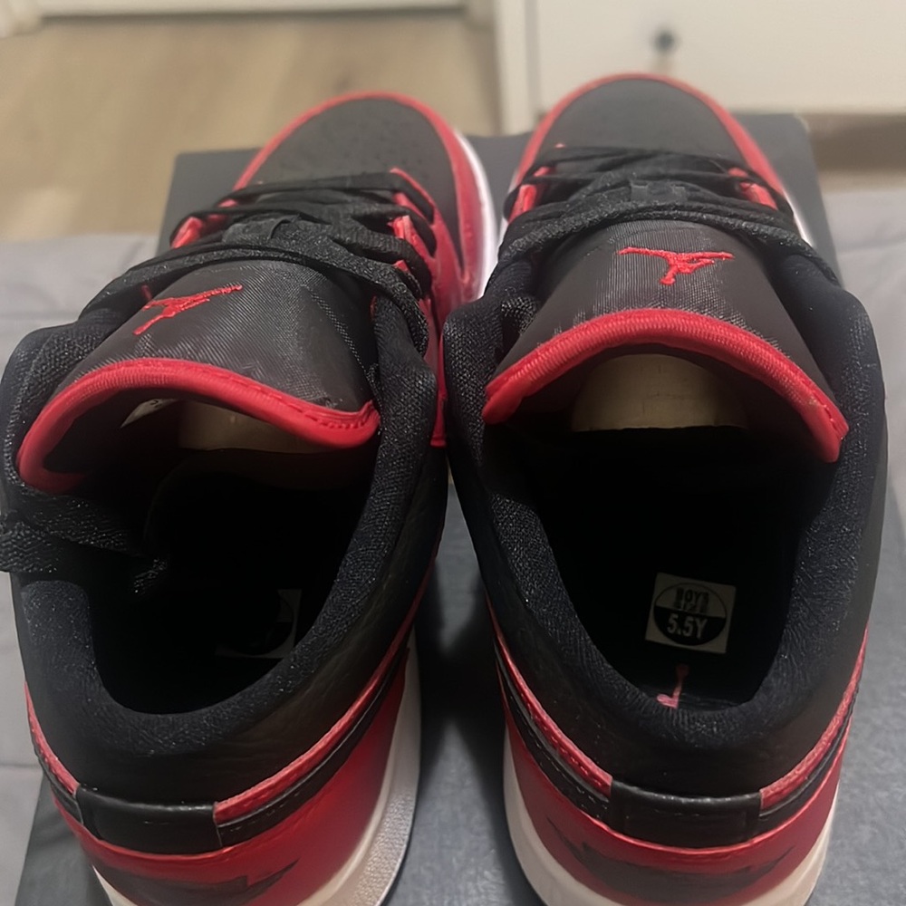 Like New ❤️ Air Jordan Low-Top Sneakers in Red and Black - Picture 5 of 7